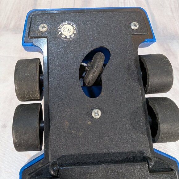 Vintage 1977 Tyrrell P34 6 Wheel Elf Racing Car - Picture 12 of 13